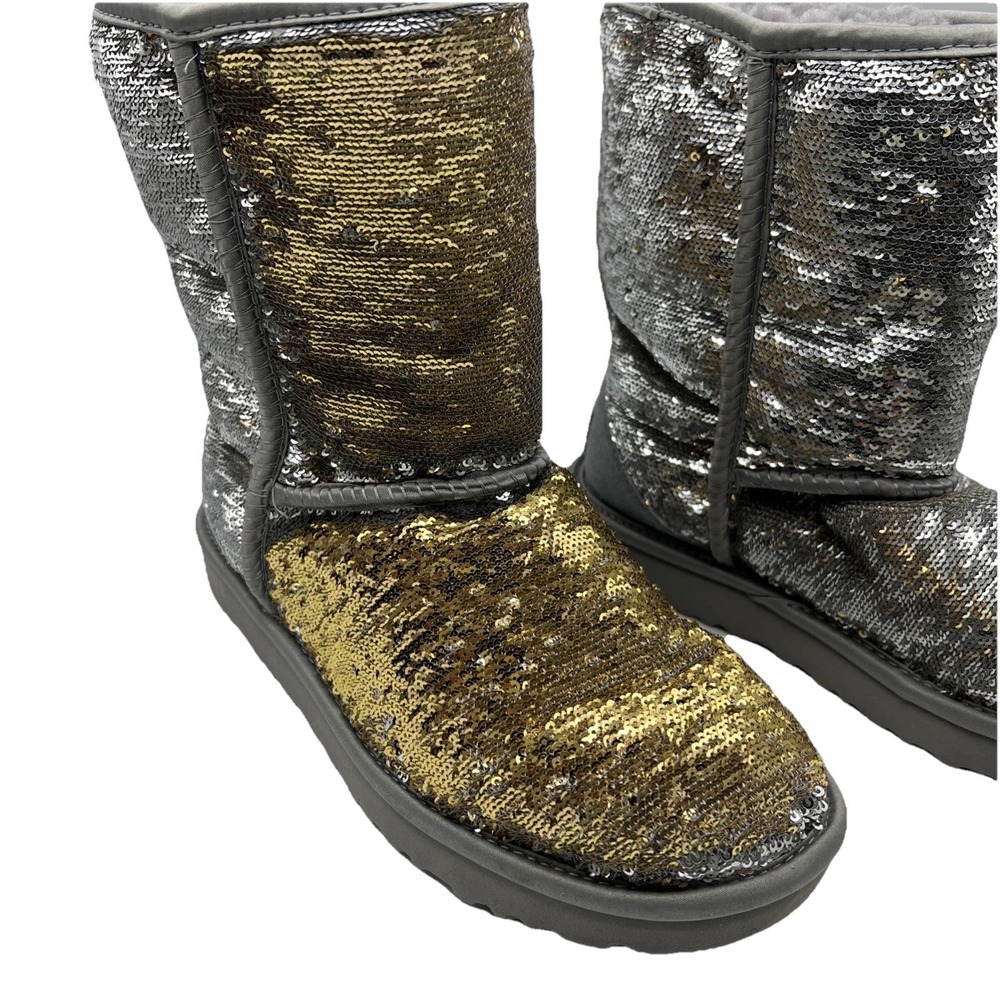 UGG Classic Short Cosmos Sequin Silver Gold Sheepskin Boots Size US 7 Women's‎